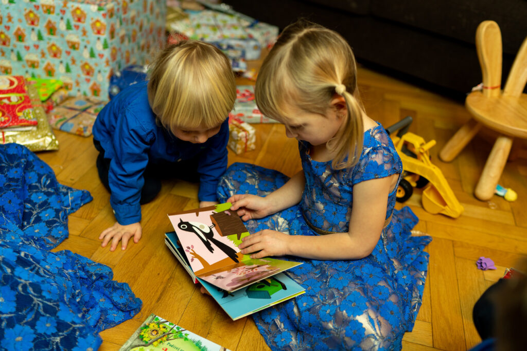 jak-s-detmi-mluvit-o-jeziskovi-a-darcich